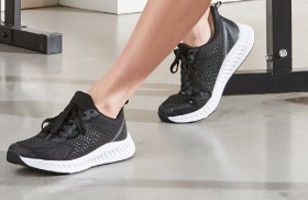 Noah-Trainer on sale
