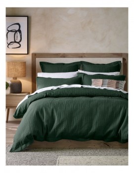 Darren-Palmer-Alamanda-Quilted-Quilt-Cover-Set-in-Emerald on sale