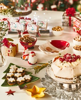 Christmas-Tableware on sale